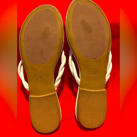 Saks Fifth Avenue Cream Women's Sandals - Picture 2 of 3